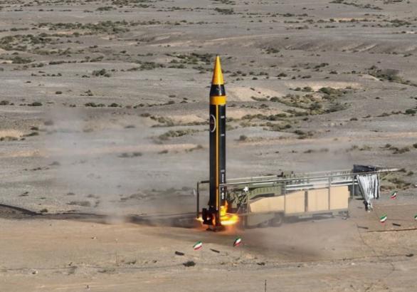 弹头重量2吨，伊朗“超大号”导弹犹入无人之境，狠狠砸向特拉维夫伊朗这次动真格