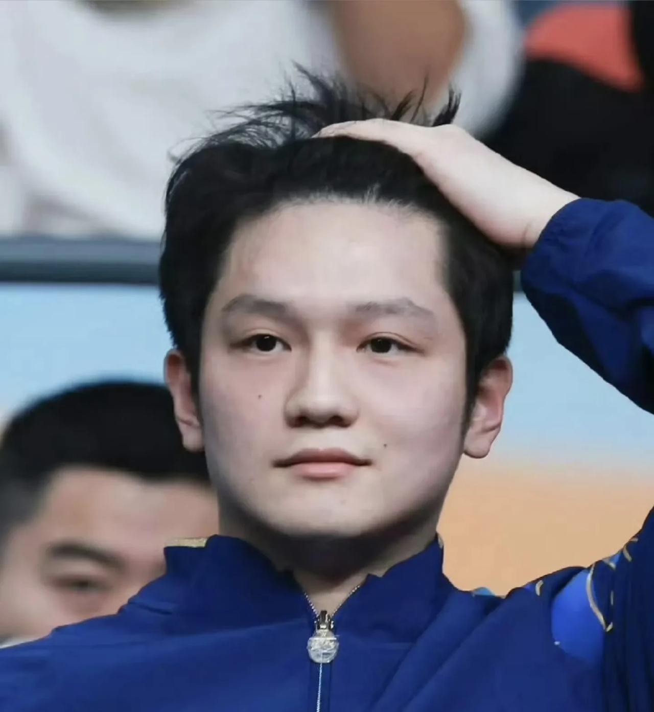 其实樊振东没必要再打了，可能上面是怕洛杉矶奥运会不稳，想再让他打一届。而樊振东