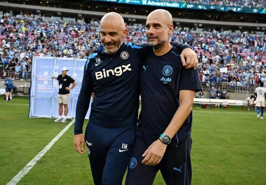 期待马雷斯卡回归曼城接班瓜迪奥拉，连头型都完美适配，从后面看，甚至都感觉没换帅，