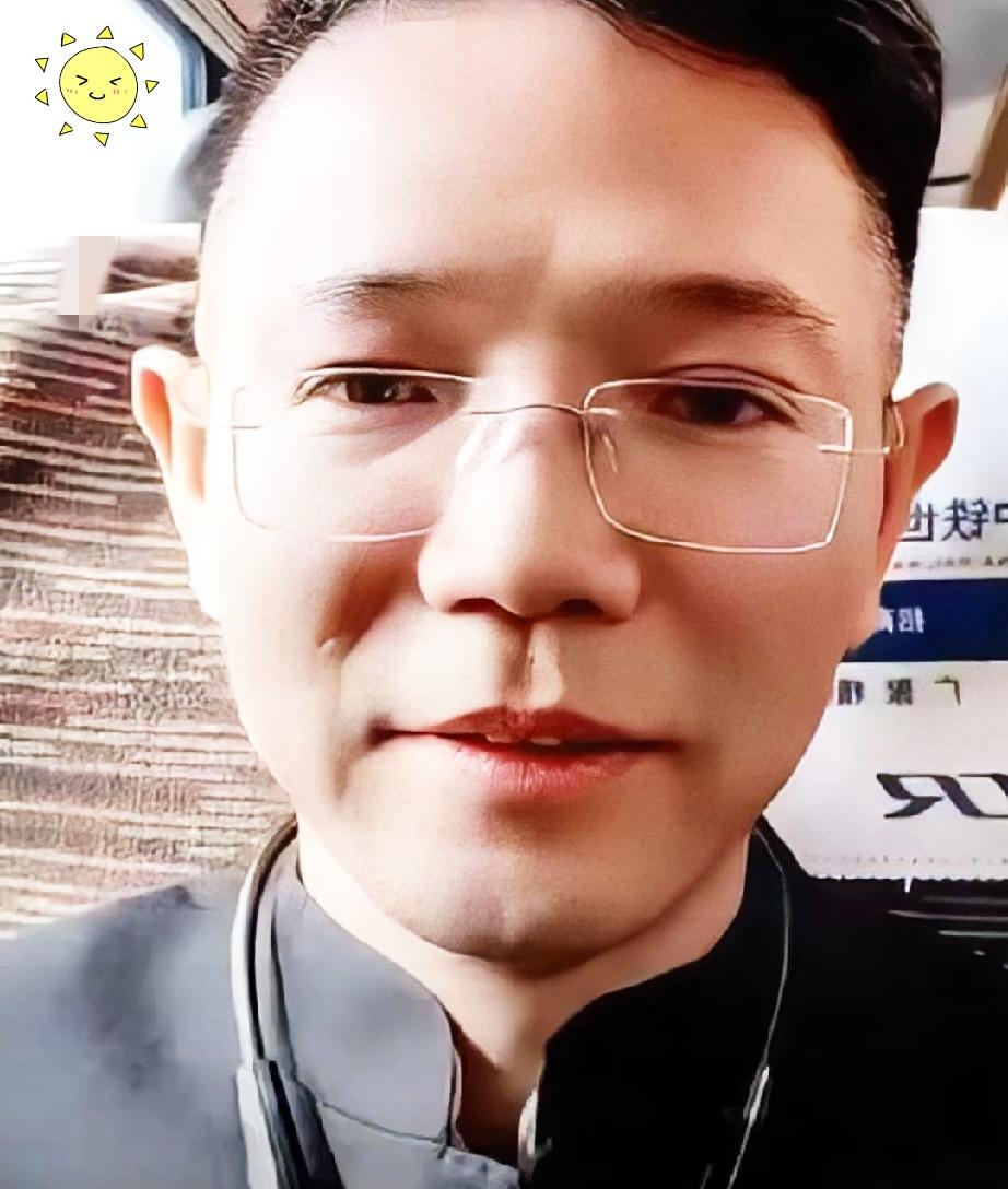 昨晚看了李圣律师那场直播，短短20分钟，但我听出了一身冷汗。他连着强调了两次