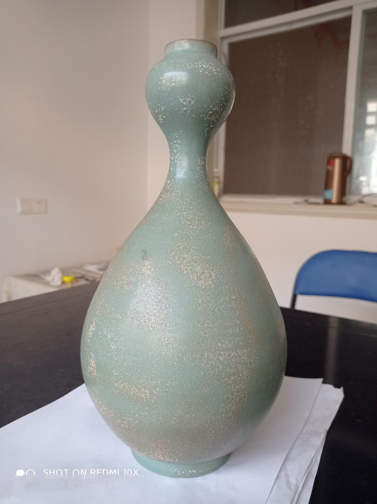 清宫汝瓷，无限尽美！汝瓷是宋代五大名窑之一，它的美独一无二。在清宫里，汝瓷可