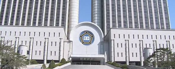 判了金建希，法官就自杀？尹锡悦夫妇案背后三个月内第三个高官“自愿离开”首尔