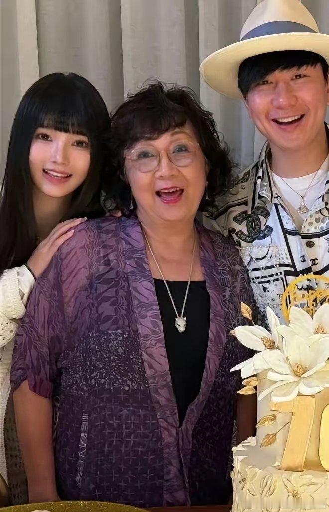 为什么林俊杰放弃了暗恋对象田馥甄，最后还是选了一个网红七七当老婆？其实这个原因很