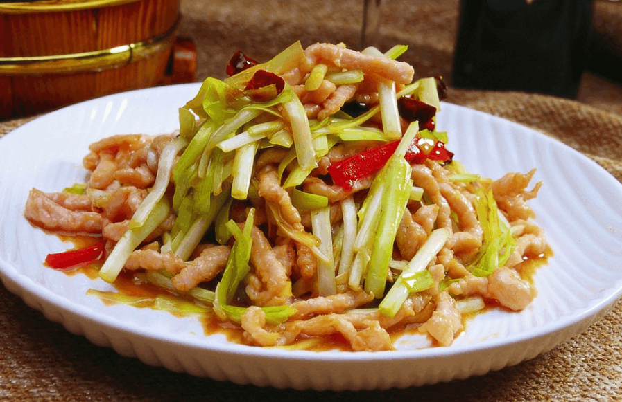 这道菜入冬后常吃比羊肉还滋补, 健胃杀菌, 营养丰富增强抵抗力