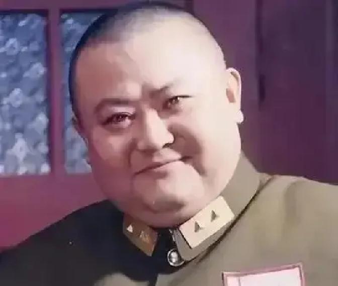 1948年10月，南京发来一封密电，蒋介石要求淞沪警备司令宣铁吾，把范绍增抓起来