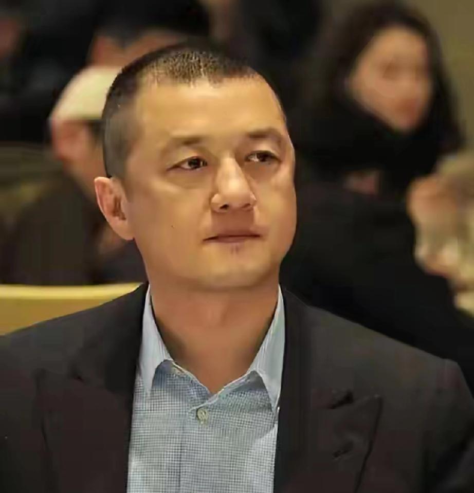 不拿孩子博流量！李亚鹏辟谣传闻，和谢霆锋父爱理念高度一致李亚