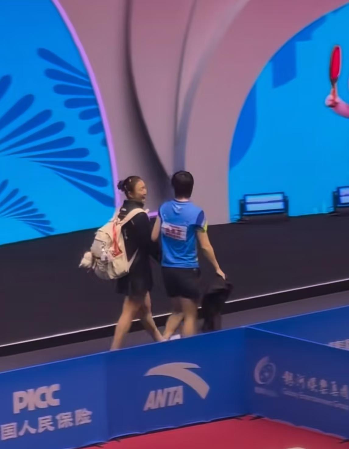 在比賽现场的网友，拍到了陈梦被曼昱4:0之后的反应一个不经意的表情，再次证明了