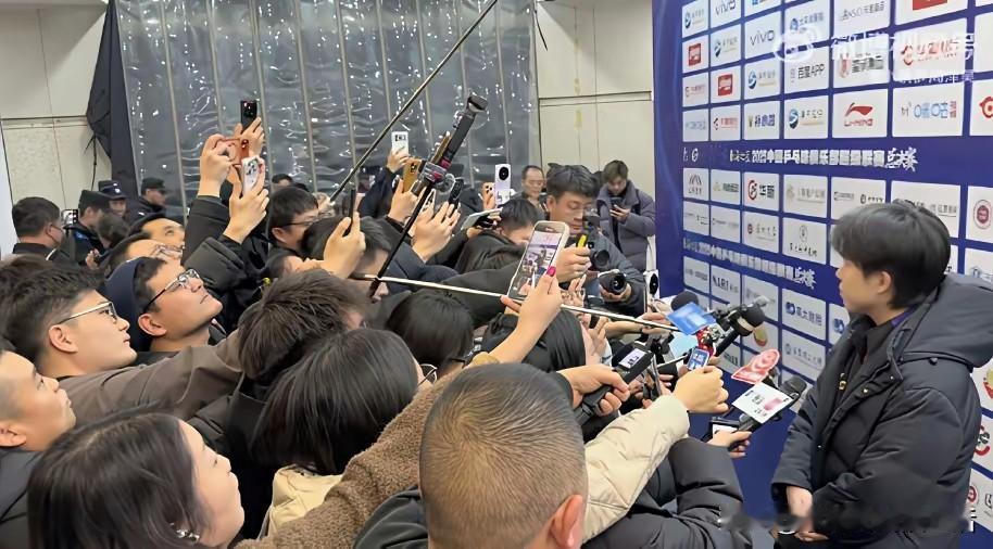 王楚钦真的是太会说话，再次背上所有骂声，给了所有人体面。王楚钦半决赛后采访说