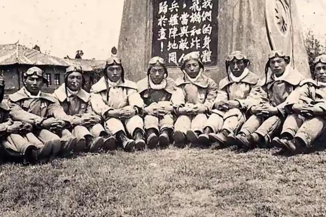 为什么中国人对苏联抱有特殊情感？苏联英雄的重庆保卫战日军攻占武汉后，大伤