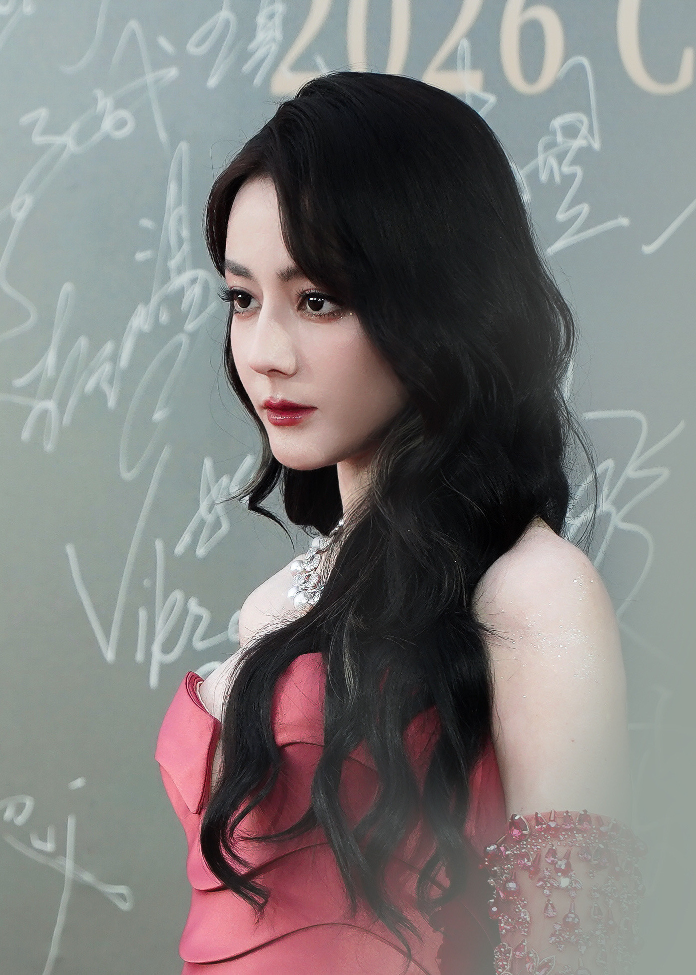 迪丽热巴玫粉高定投稿今日份明艳美神迪丽热巴