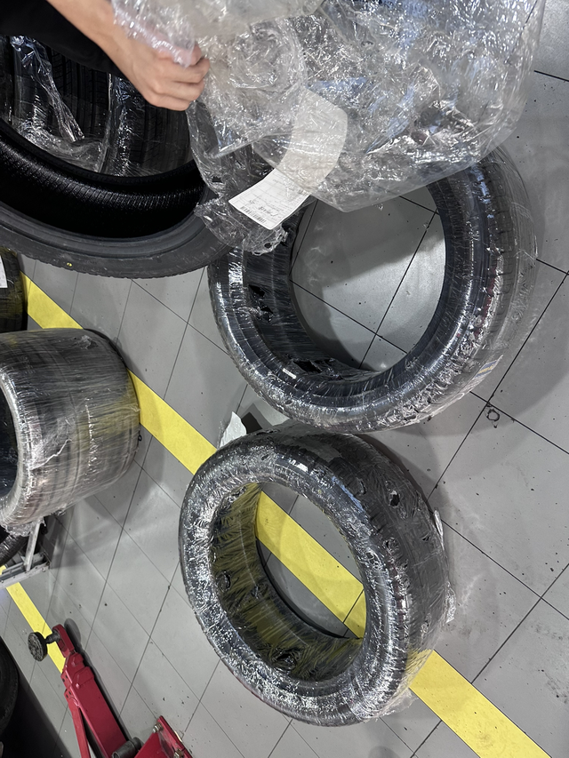 换胎效果真不错提宋大妈一个多快两个月了，感觉减震是真不行，还去四儿子店检查过说