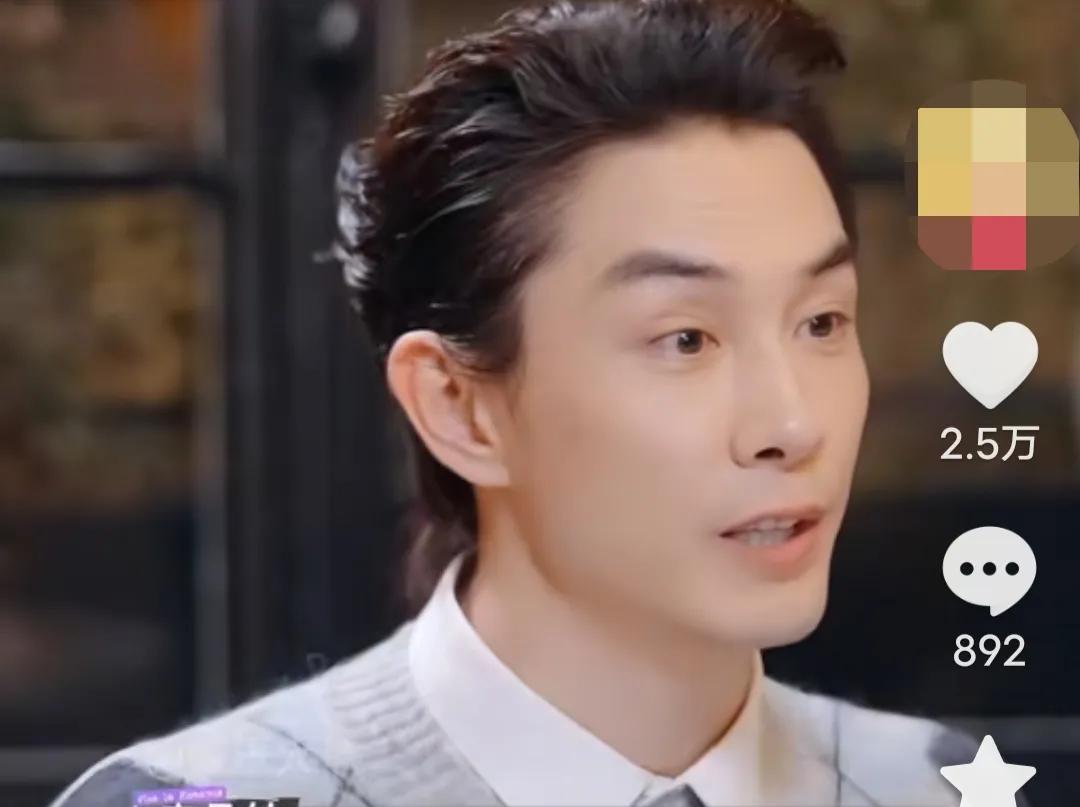 戚薇自爆：“我和李承铉差点分手，因为他太多段感情了！”胡静好奇：“为什么段多就要