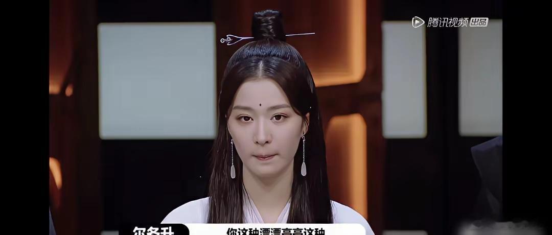 当年尔冬升导演对王楚然的评价：“你这种漂漂亮亮的女演员全中国有多少，你最糟糕的就