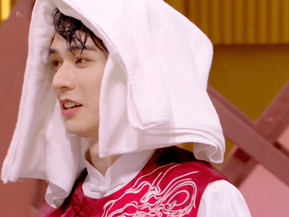 龚俊你还是忘不掉那条鲨鱼龚俊世另我藏着鲨鱼DNA！一提到就自动脑补“大海亲吻鲨