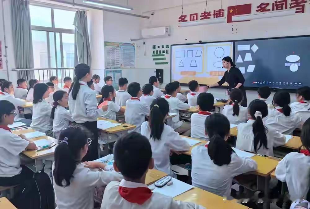 为何数学会成为公认的“智商试金石”！小学阶段三大学科，语文是素养，英语是积累，