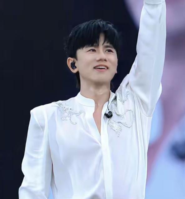 42岁的张杰还能霸屏各大重大场合？答案藏在他的“全能嗓音”里！第38届金鸡