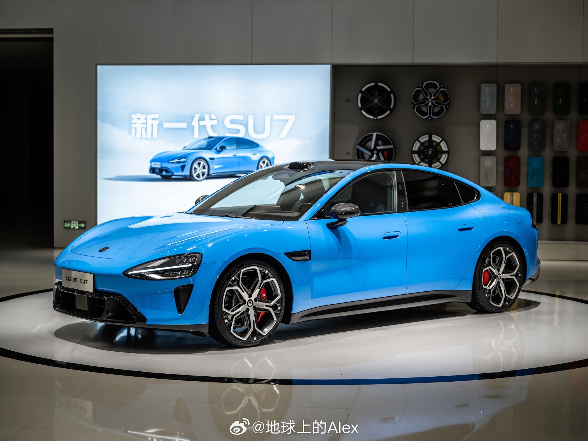 小米每一次新车的节奏，都控制的非常好工信部披露前，小米就会公布新车的一定信息，尤