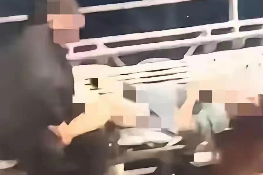 香港一对六旬男女终于宣判，结局万万没想到香港125岁男女码头丢人事件，今天判了！