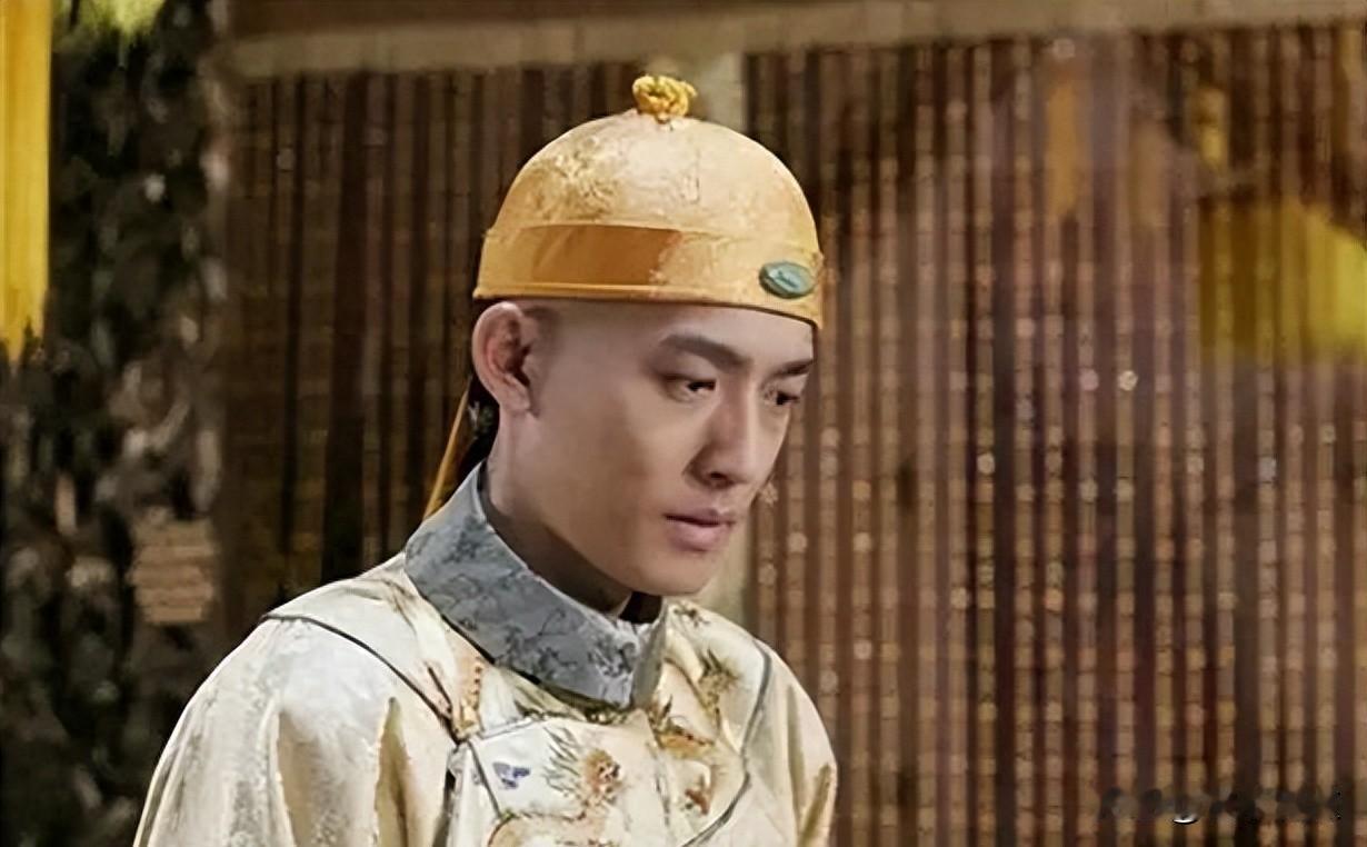 光绪死前说了句“勿信妇人”，李莲英只答“看着办”。这俩人，一个躺床上快不行了，