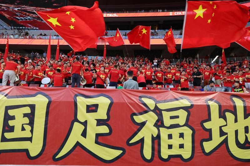 笑死我了，U23国足已经小组第一了，下场对阵泰国只要不输球就会晋级8强，可是国内