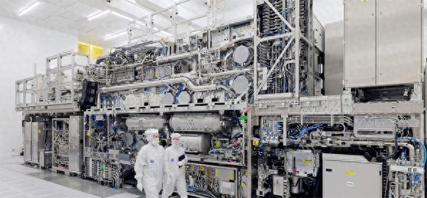 中国半导体业内大佬联名发文：举全国之力，打造自己的阿斯麦