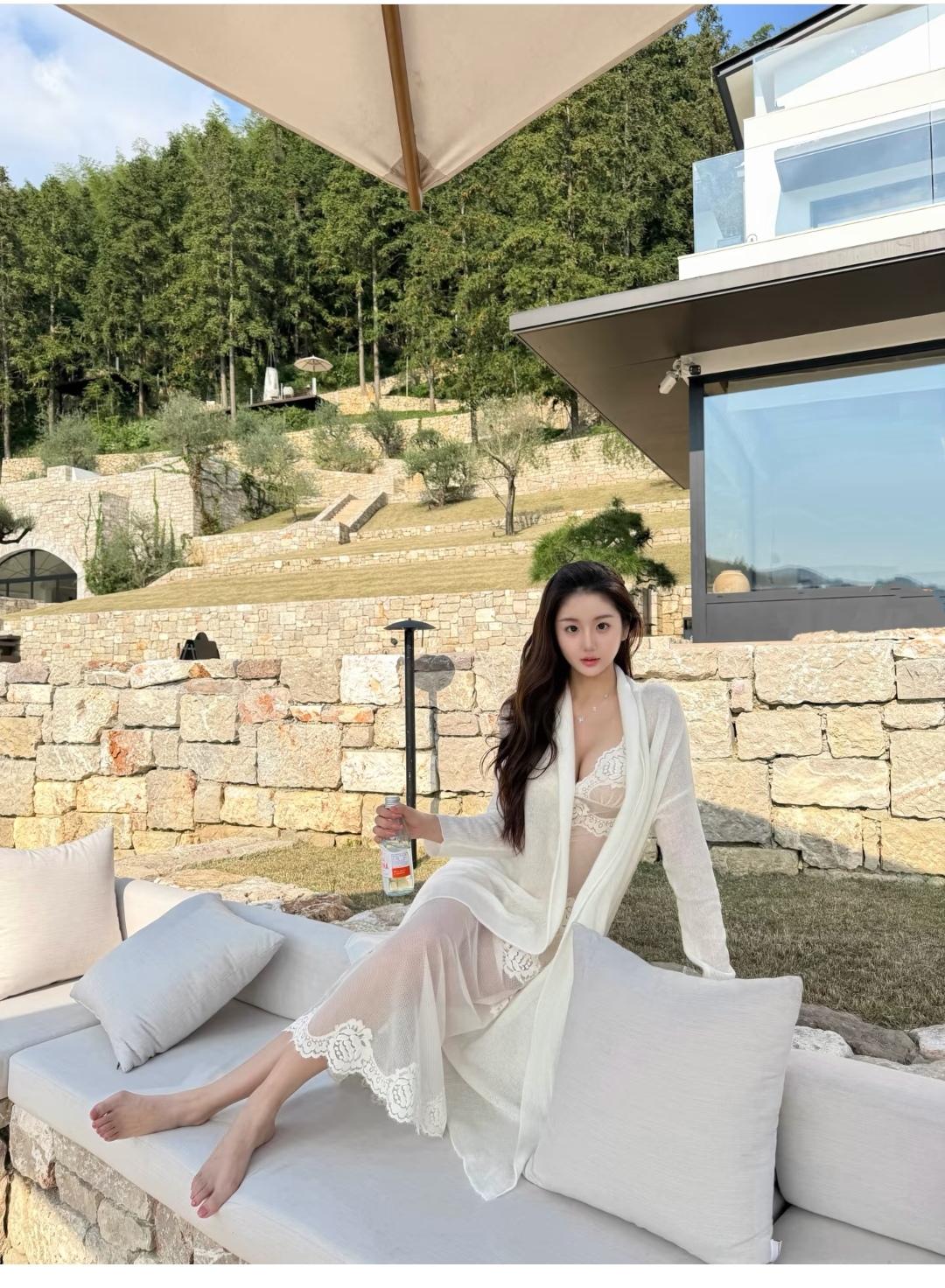 太美了，美中不足的是有点拇指外翻。