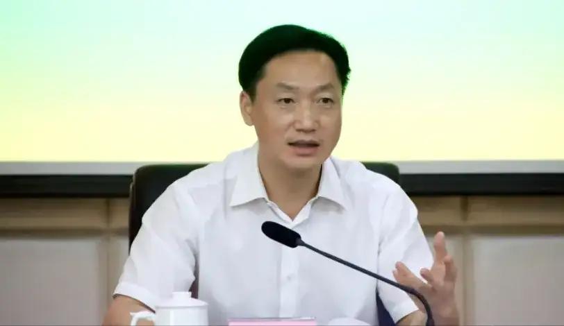 国家正气之风刮到了四川，手莫伸伸手必被捉7月16日，四川省纪委监委发布权威通