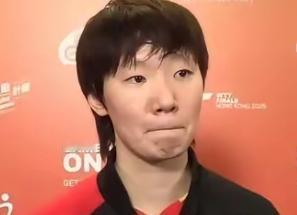 王曼昱惜败老将韩莹，"恶心"一幕发生，原来她和孙颖莎的处境一样娱乐明星