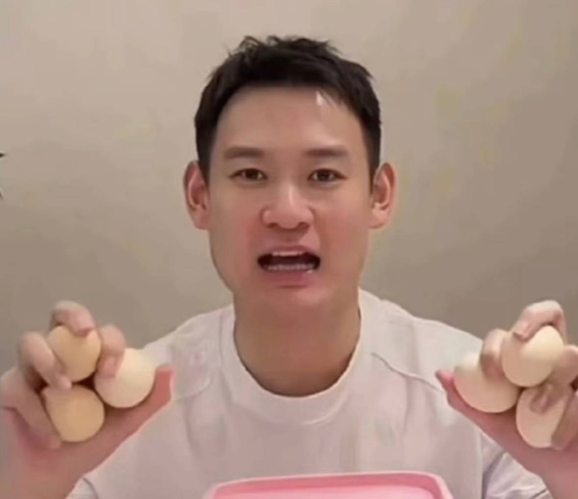 樊振东输球以后唯一的小丑只有刘丁硕，同为国家队队友那么多年，难道还不知道这场比赛