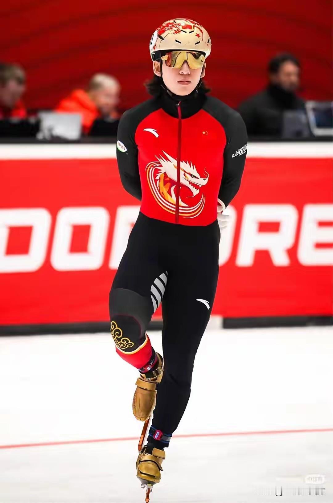 短道速滑世巡赛第四站多德雷赫特站进入第二比赛日争夺，中国队表现出色，特别是前几站