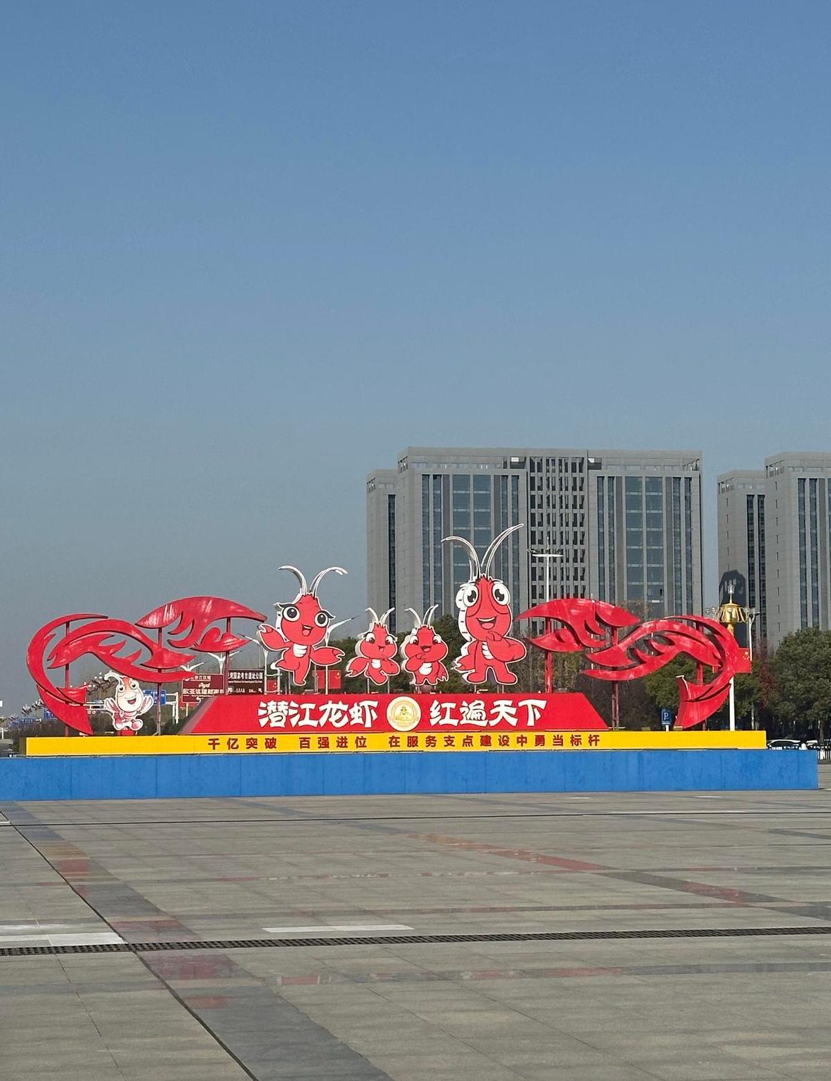 买火车票看到“汉口到汉口”，第一反应是不是以为系统出bug了？这可不是什么“幽