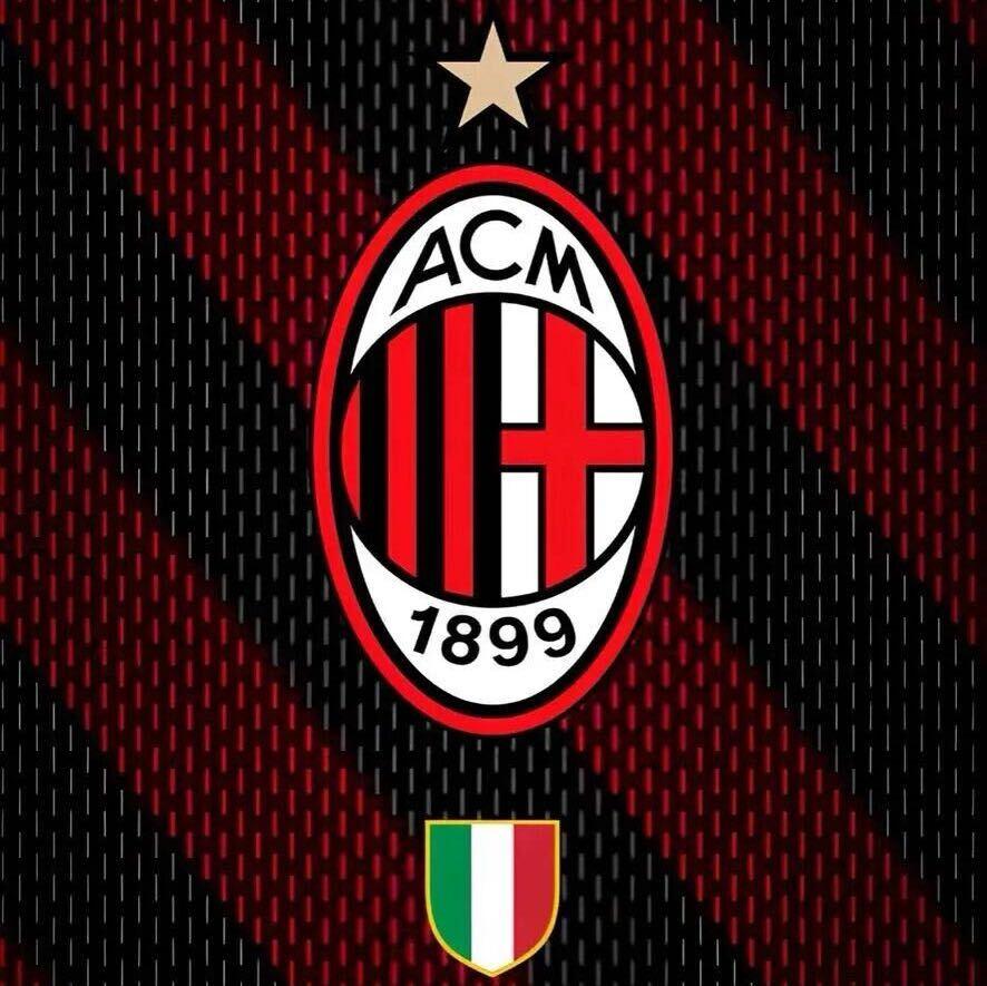 国米名宿：国米本赛季唯一的对手是米兰！近日，国米名宿马佐拉被记者问到本赛季看好