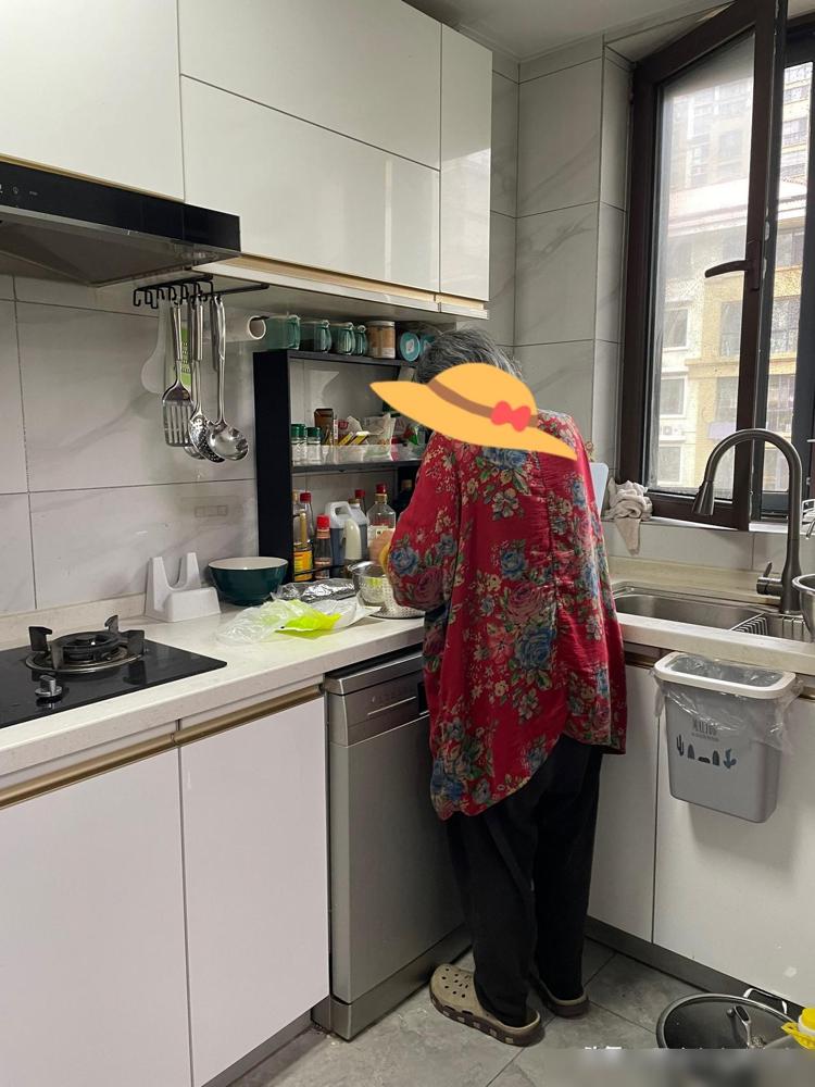 实在忍受不了！昨天我终于狠心❤️在视频中和婆婆说了实话。婆婆从我坐月子到现在，来