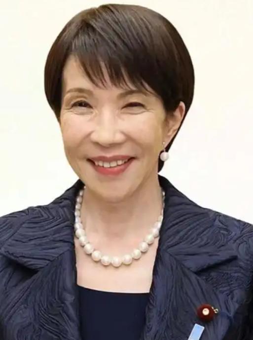 就在刚刚，日本政府正式宣布，7月1日，日本政府正式宣布：自今日起，调
