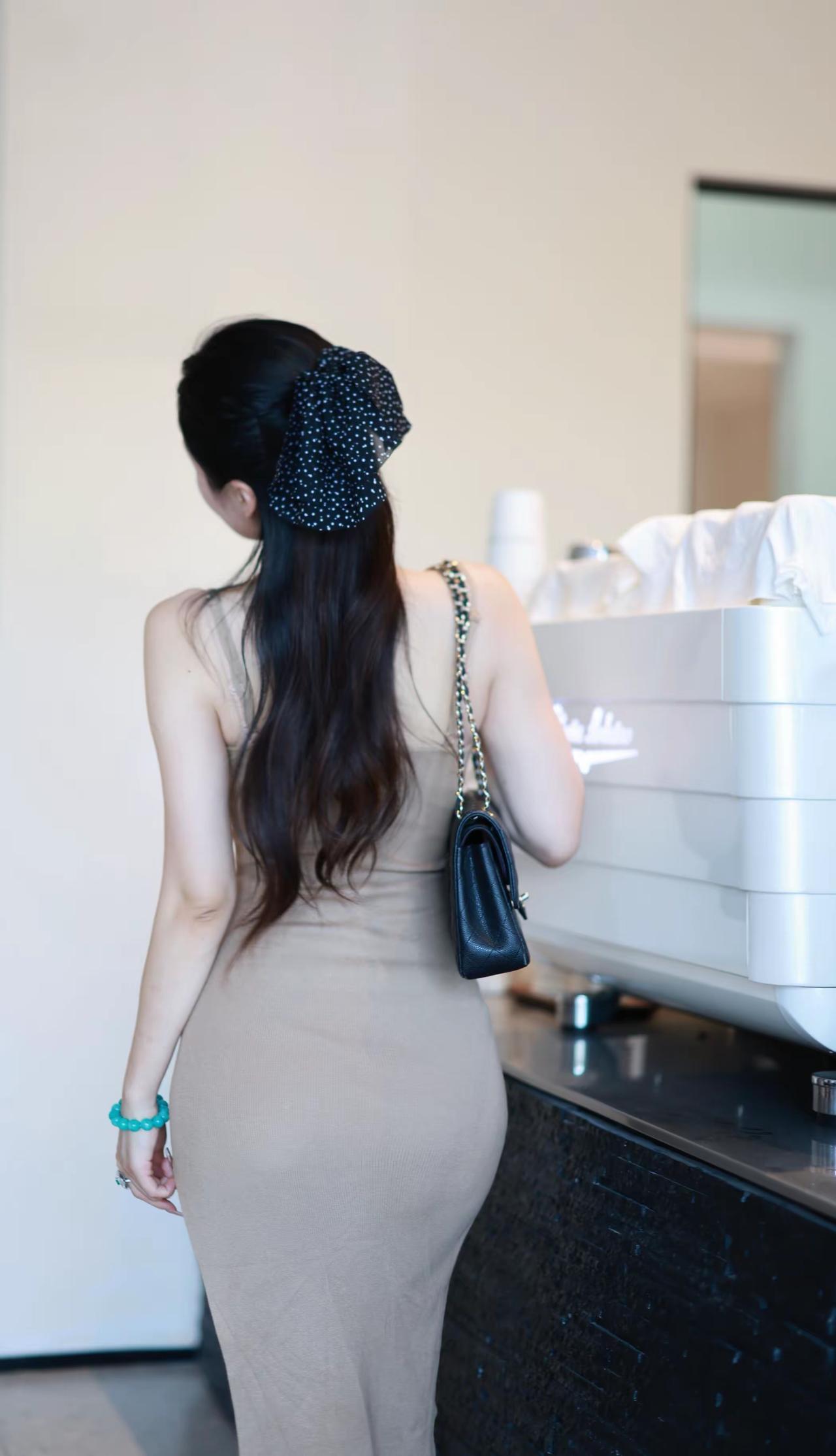 邻家女孩就是这样的感觉。