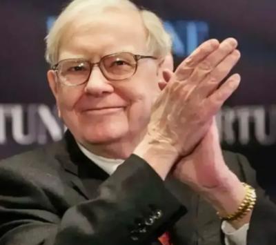 富豪临终前对儿子说，如果有一天你没钱花了，随便找个小区贴一张告示：捡到小狗并归还