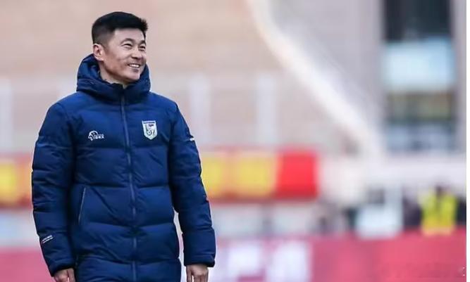 李国旭：本土教练更了解中国足球，和中国球员沟通的效果更好6月8日讯大连英博主帅