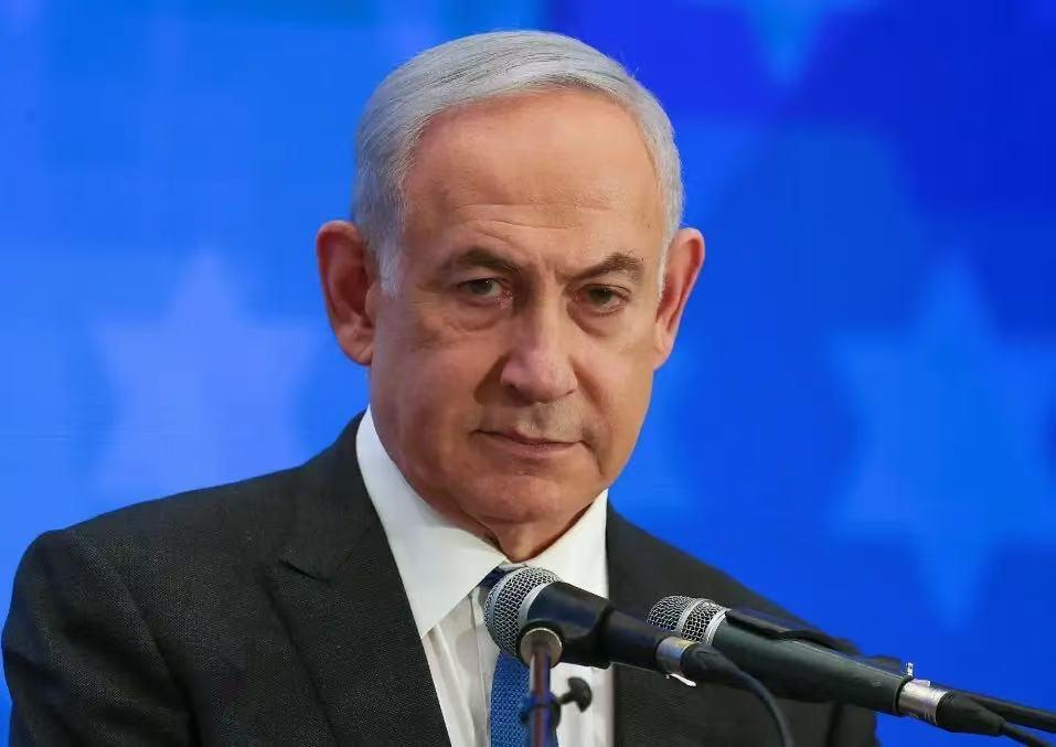 激烈交锋，伊朗对美军舰开火，特朗普恼羞成怒，以总理或被迫下台伊朗对美军舰开火