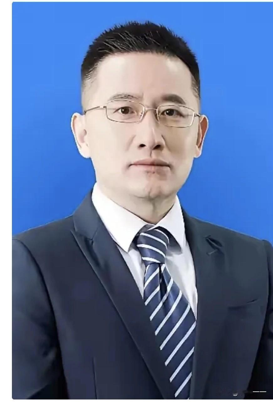 安徽真是出人才呀！这个长相儒雅，看着文质彬彬的院长竟然是安徽安庆人！高考时报考的