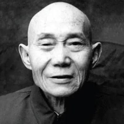 抗战中，八路军吴凤翔叛变，当众枪杀地下党“卧底”，日军高官大喜过望，将他当成自己
