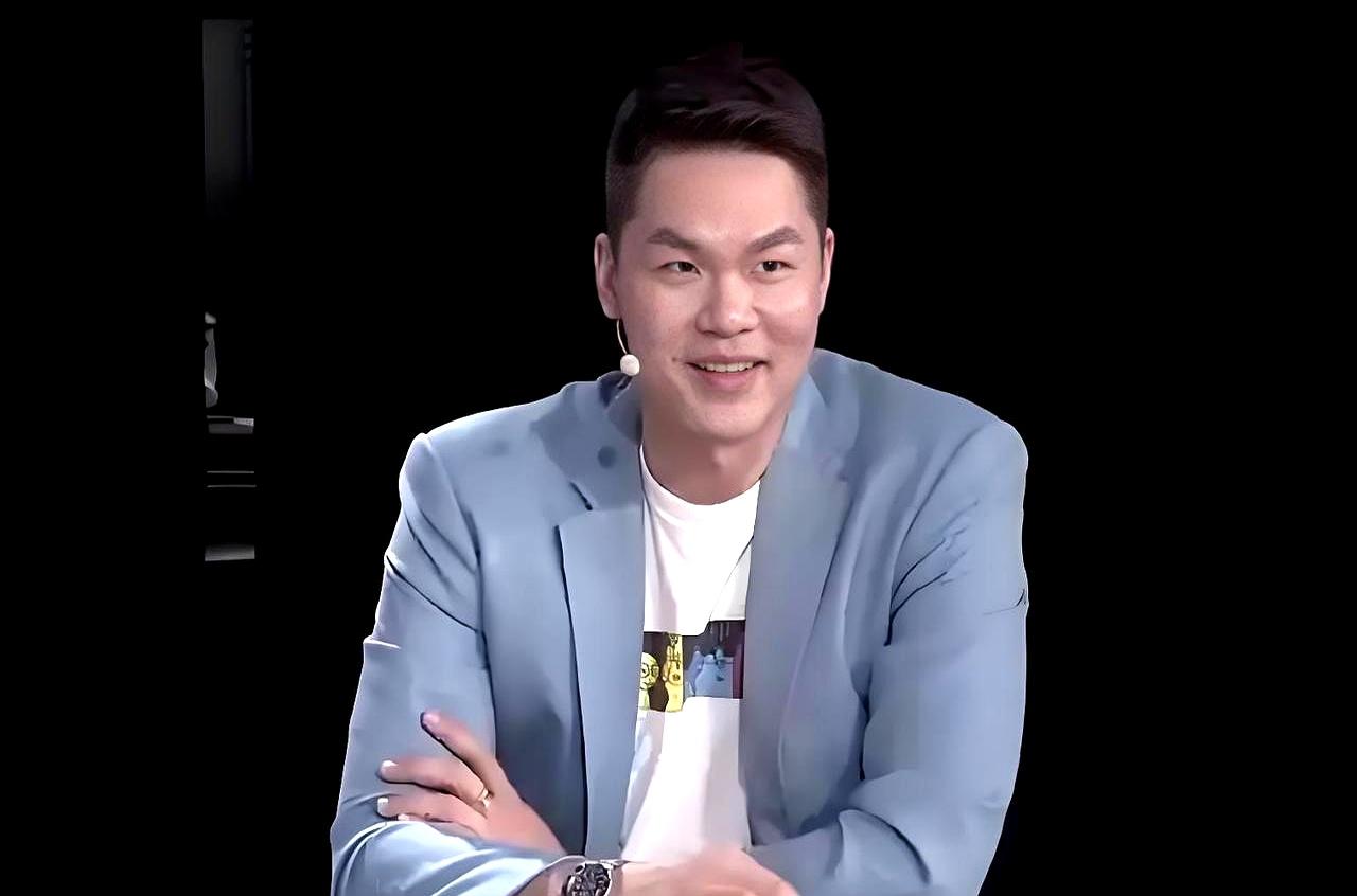 朱芳雨没看走眼！15岁的广东球员姚嘉泽（身高2米07）入选中国U17男篮