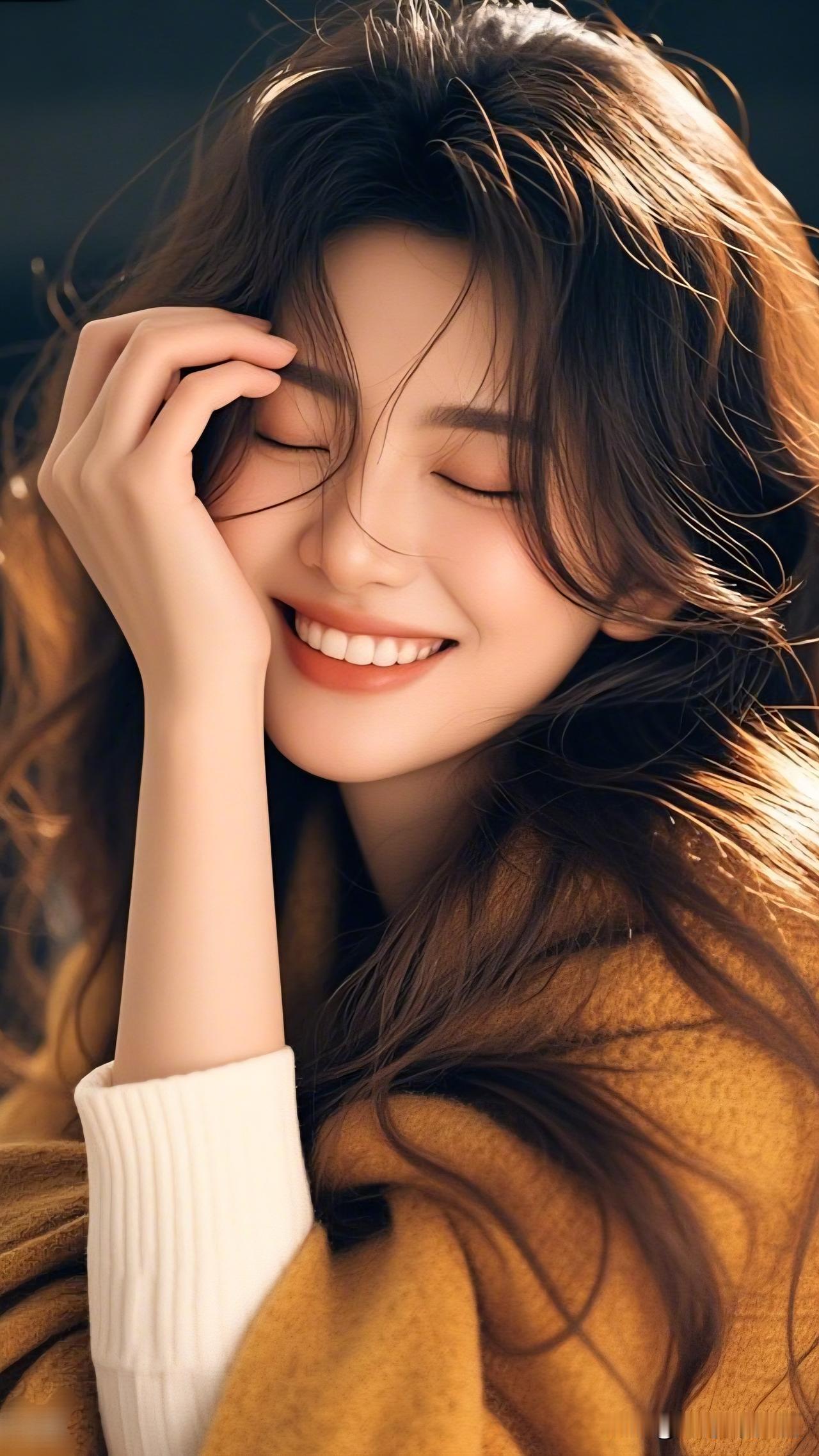 笑靥如花，心如明镜。你觉得女人什么样的笑最好看迷人阳光洒落，笑靥如花，温暖如春