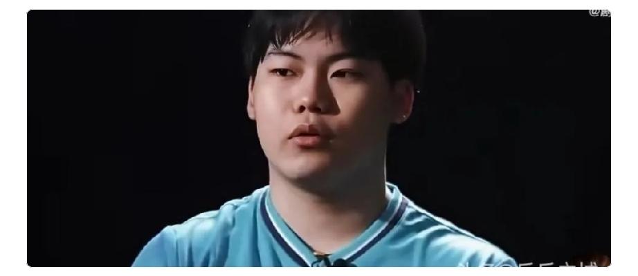日本那边出了个事。松岛辉空刚拿了WTT大满贯男单冠军，世界排名超过张本智和，接