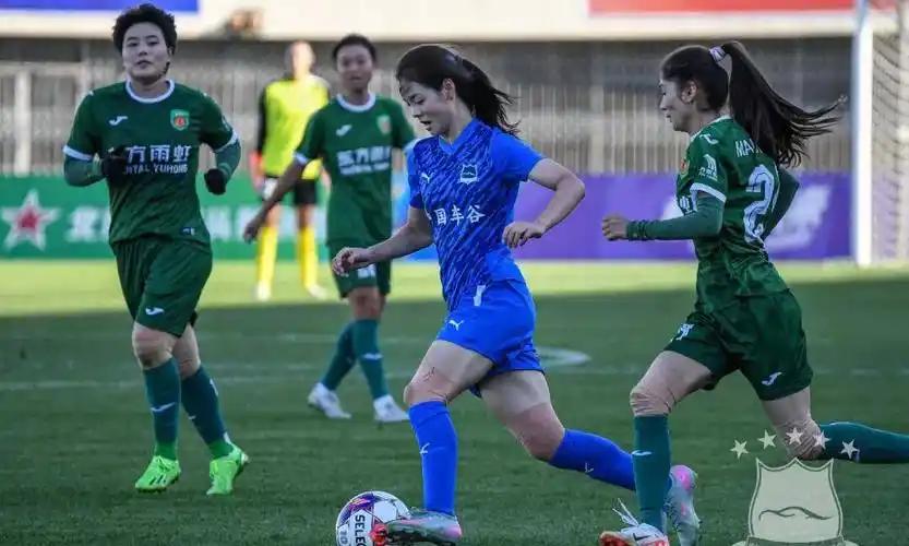 武汉女足这两年外援引进确实有点迷，奥乌苏这波操作典型就是“为了亚冠硬凑”，结果人