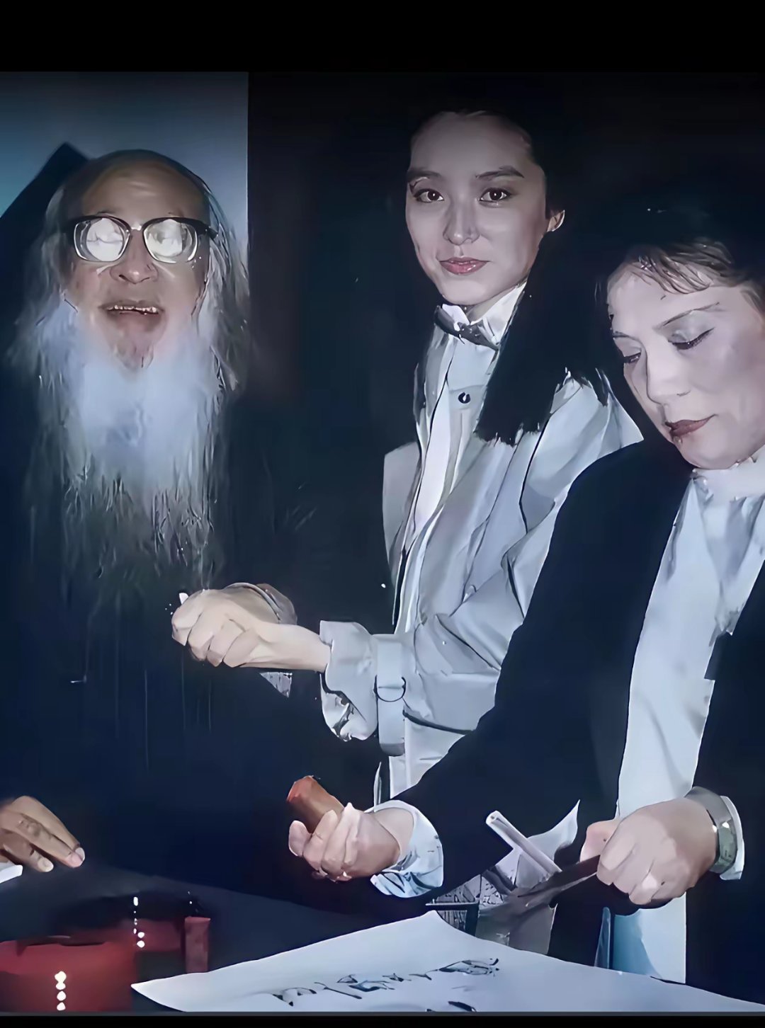 84岁张大千：徐克求字不搭理，一见林青霞立马提笔，这老头的浪漫至死不渝