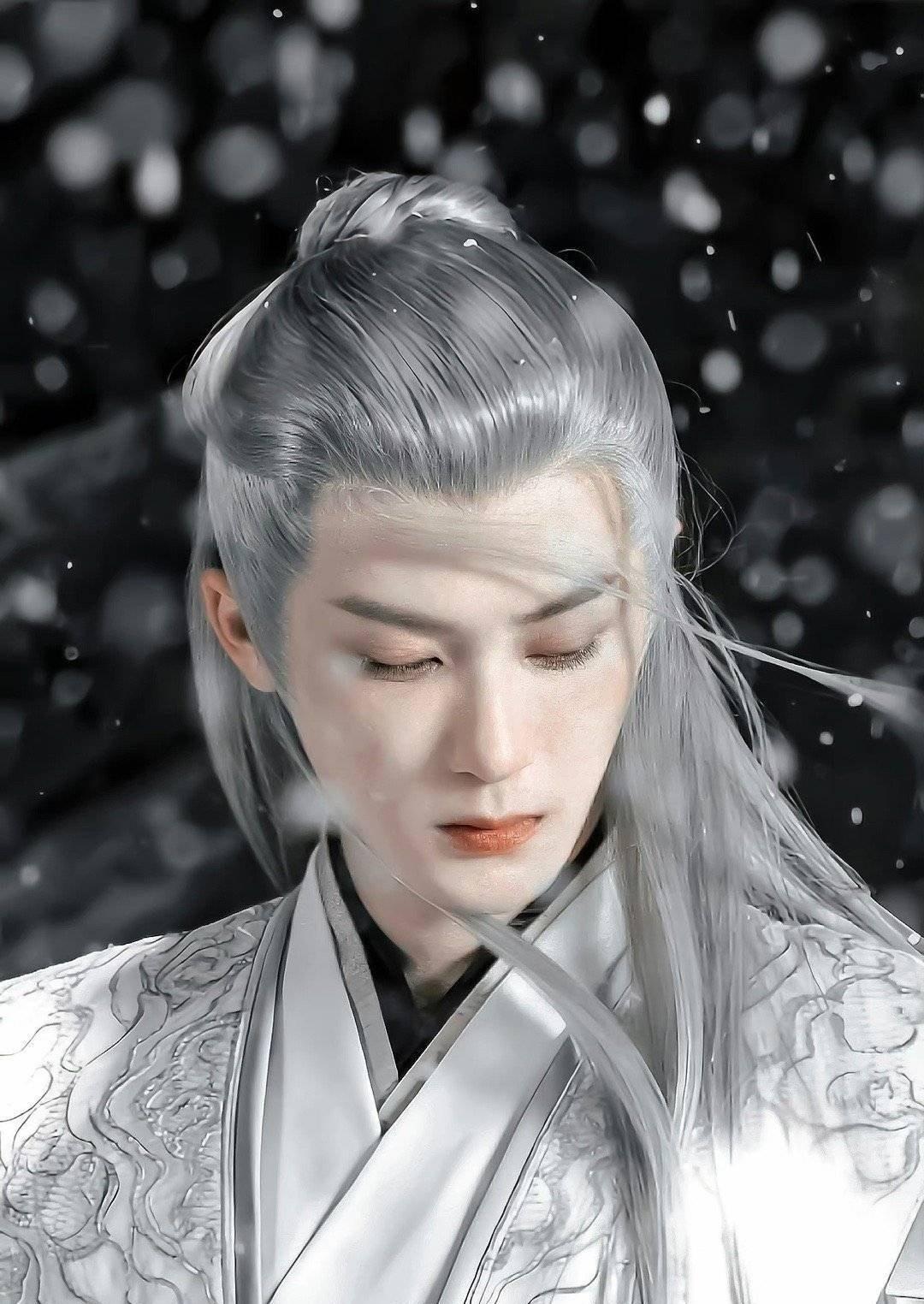 无了个大语，《长相思》都播完多久了，还有人揪着檀健次黑。说他身高不够，不