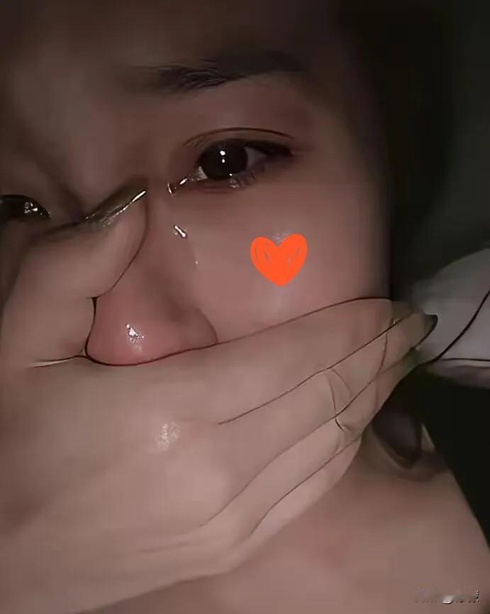 老公每天晚上吃完饭，碗一推就说出去走走，一走就是一个钟头，回来啥也不说。我问他去