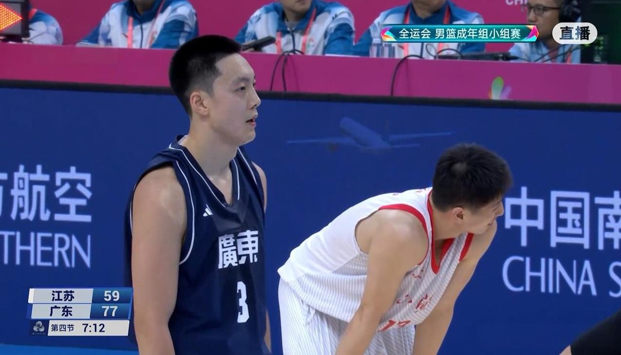 广东全运男篮超级后卫胡明轩真是太拉胯了！在今天广东全运男篮以96：73大胜江苏全