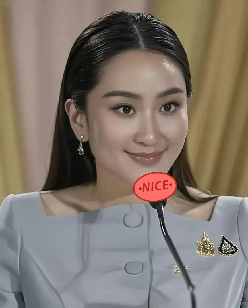 真让人摸不着头脑！泰国法院又发话了。7月30日，泰国宪法法院宣布，将佩通坦
