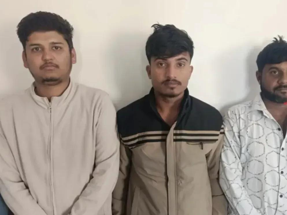 印度icon一名女护士，去朋友那里借钱，因为敲错房门，被3名男子拖进房间侵犯4小